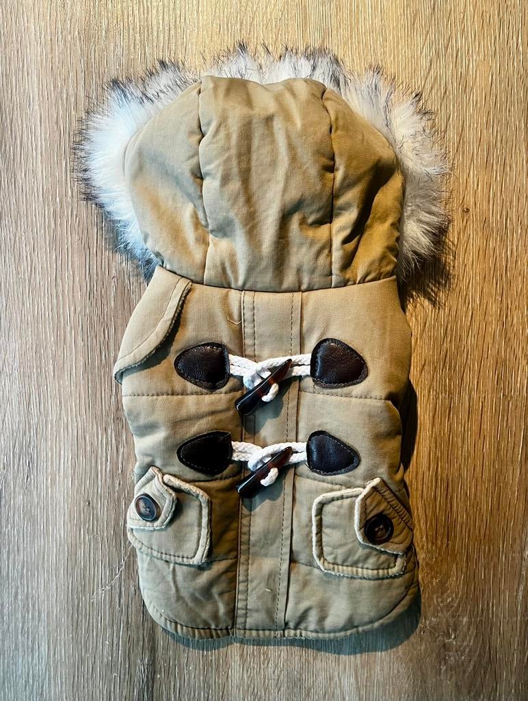Hondenjasje honden jasje XS capuchon bontkraag khaki, Animaux & Accessoires, Vêtements pour chiens, Enlèvement ou Envoi, Comme neuf