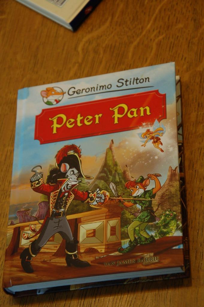 Geronimo Stilton - Peter Pan - Lanoo, Enlèvement ou Envoi, Comme neuf, Geronimo Stilton, Fiction général