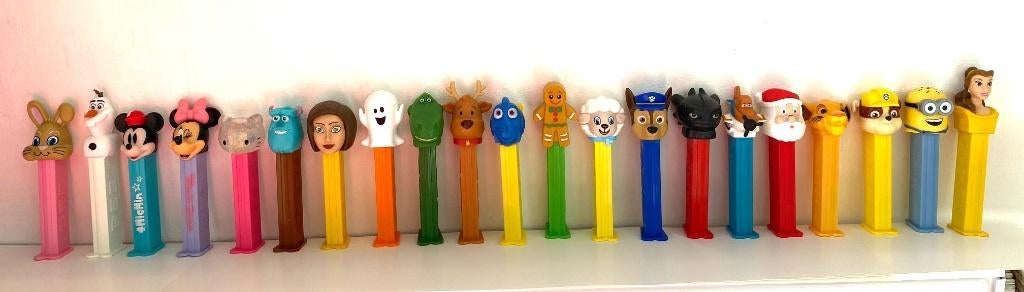 PEZ verzameling vintage en nieuw 50st, Ophalen of Verzenden