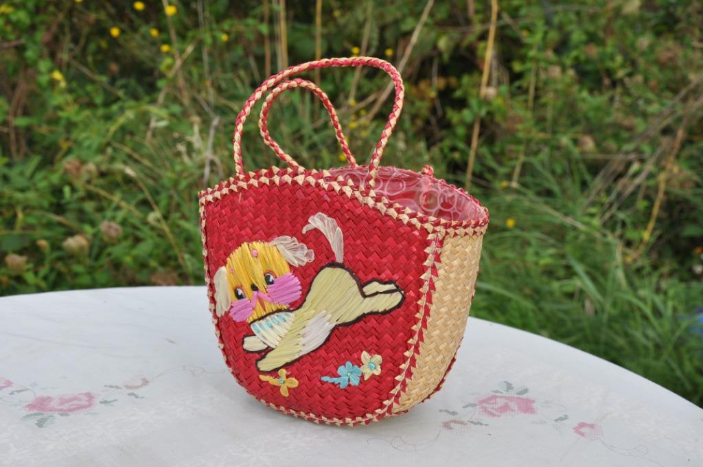 panier d'enfant decor chien paille tressée (7), Enlèvement ou Envoi, Comme neuf