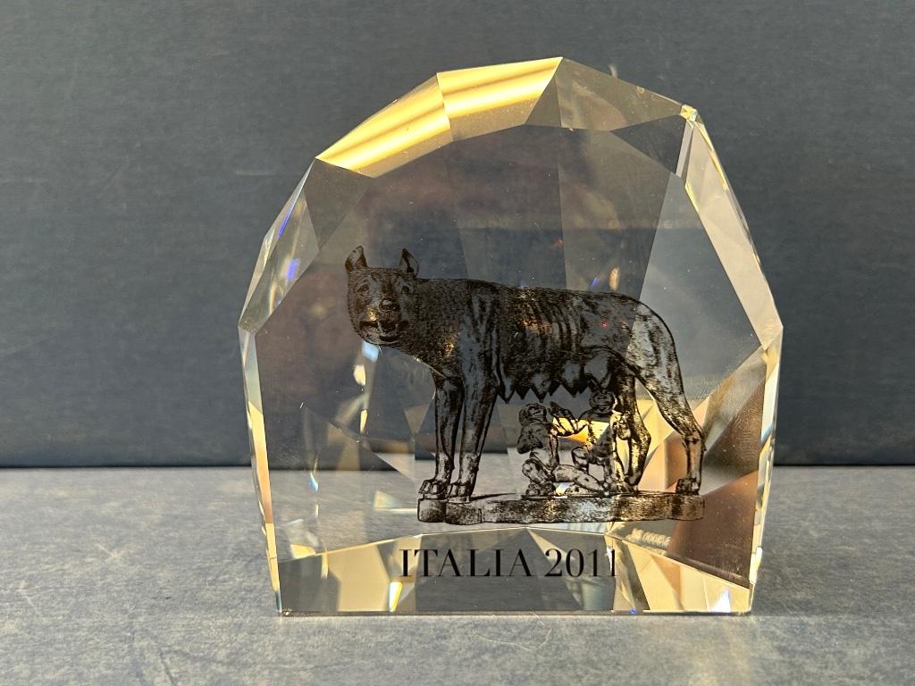 Swarovski Italia 2011 Wolf Paperweight (ZELDZAAM), Verzamelen, Swarovski, Ophalen of Verzenden, Nieuw, Figuurtje