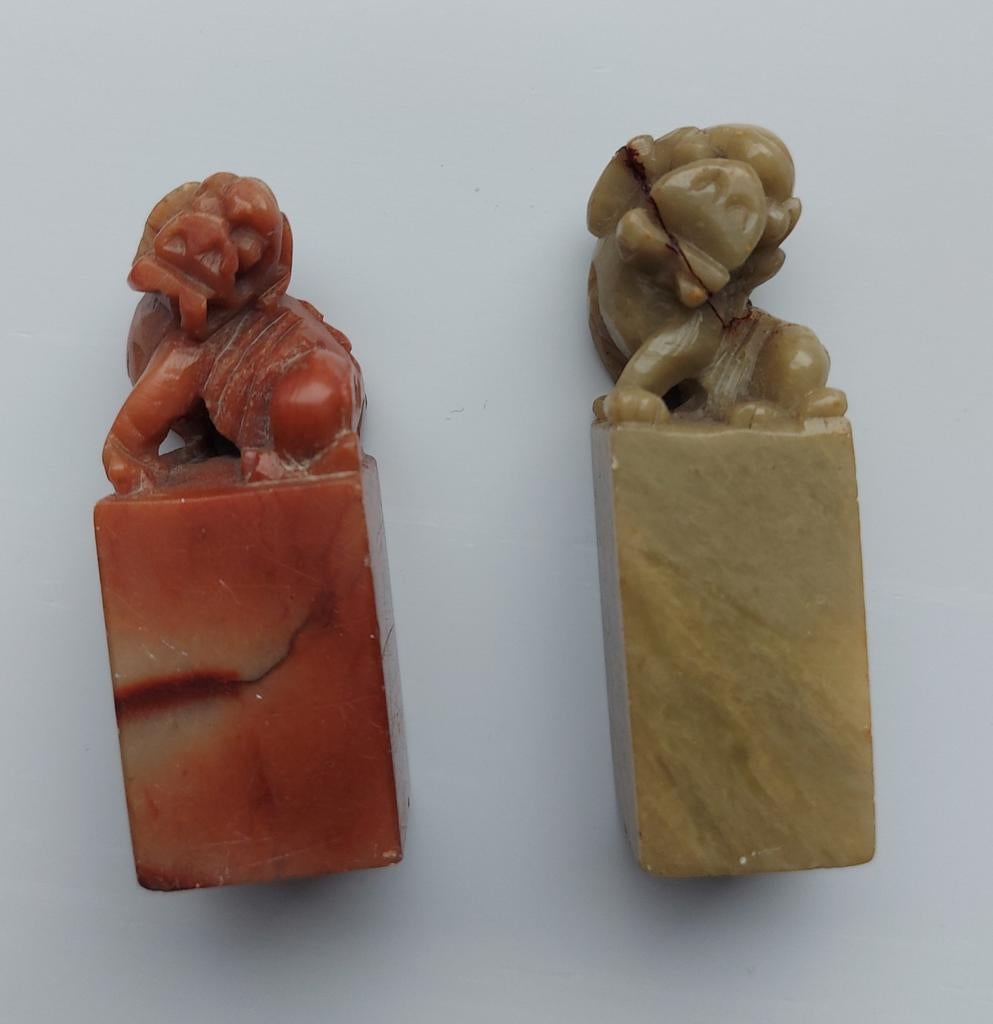 Chineese shoushan stone 7cm, 1rode en groene, 50€ incl verz, Antiek en Kunst, Ophalen of Verzenden