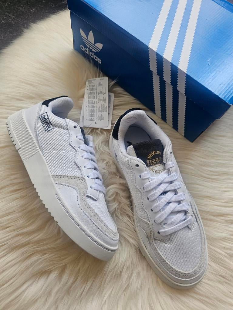 Nouvelles baskets Adidas Supercourt taille 36, Neuf, Adidas, Garçon ou Fille, Enlèvement ou Envoi