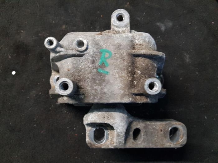 Support moteur d'un Volkswagen Golf, Enlèvement ou Envoi, 3 mois de garantie, Utilisé, Volkswagen