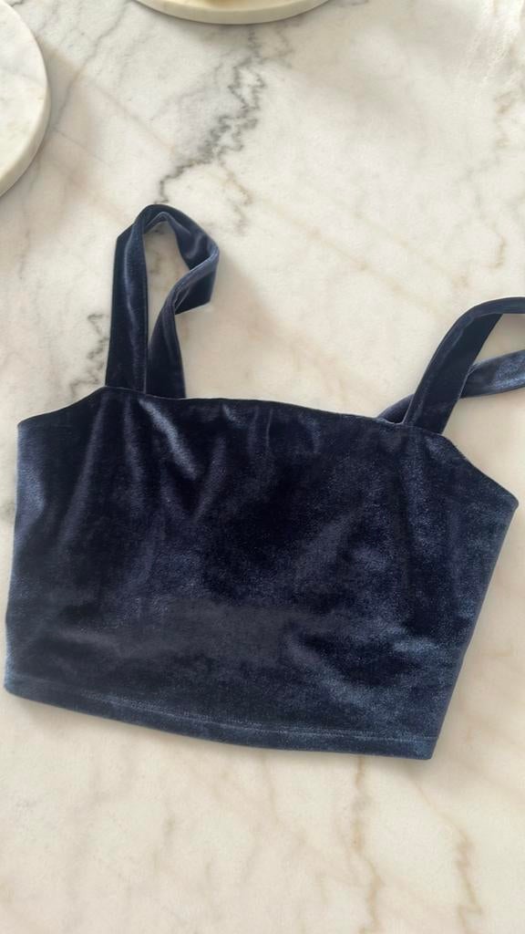 Crop top top bleu oysho, Porté, Bleu
