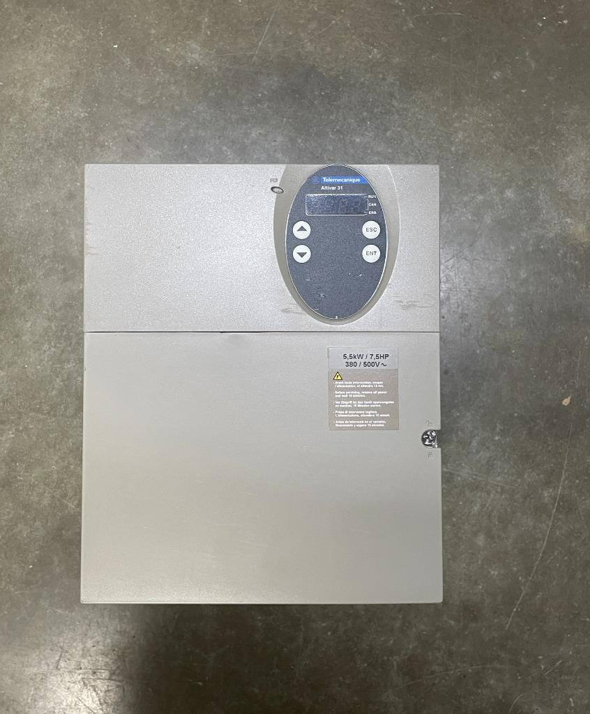 Frequentieregelaar - Frequentiesturing 5.5kW, Ophalen of Verzenden