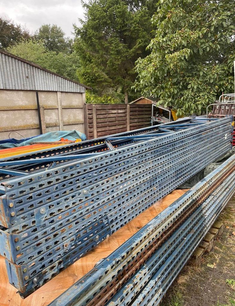 Staanders 7 stuks  hoogte 4m- breedte 70cm €130/stuk, Ophalen of Verzenden