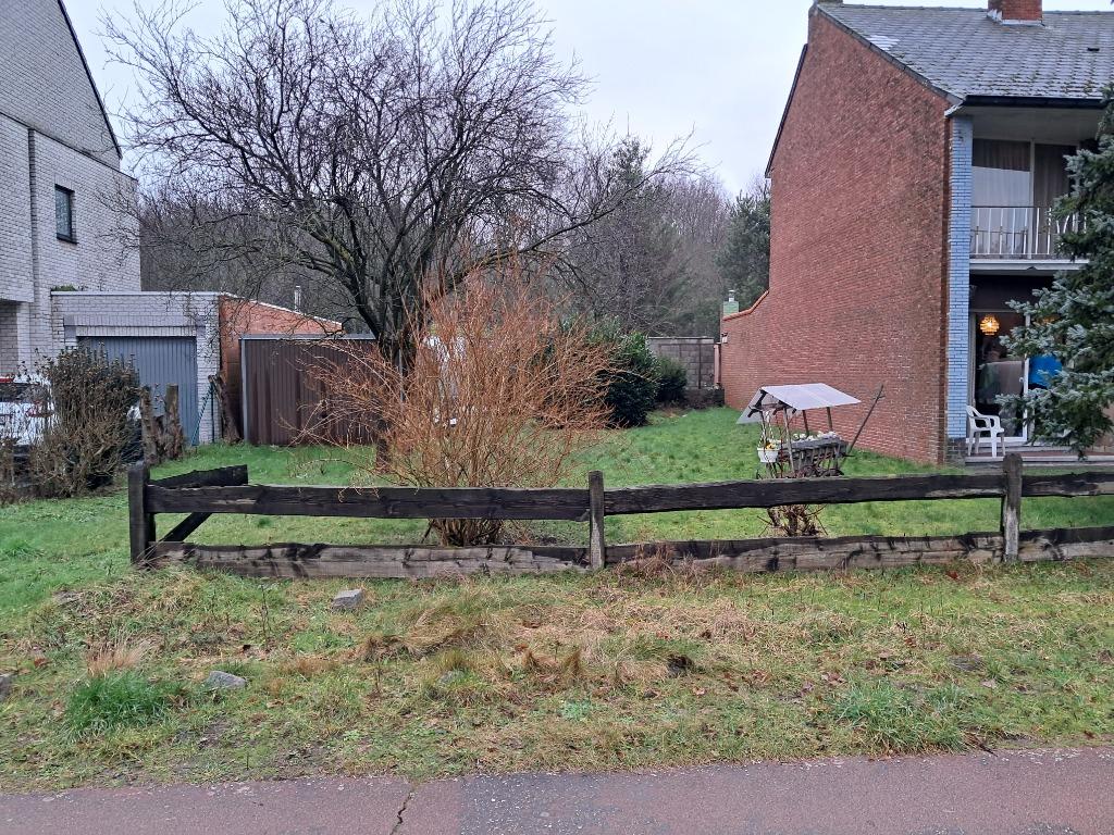 Huis, bouwgrond en bosgrond te koop, 500 à 1000 m²