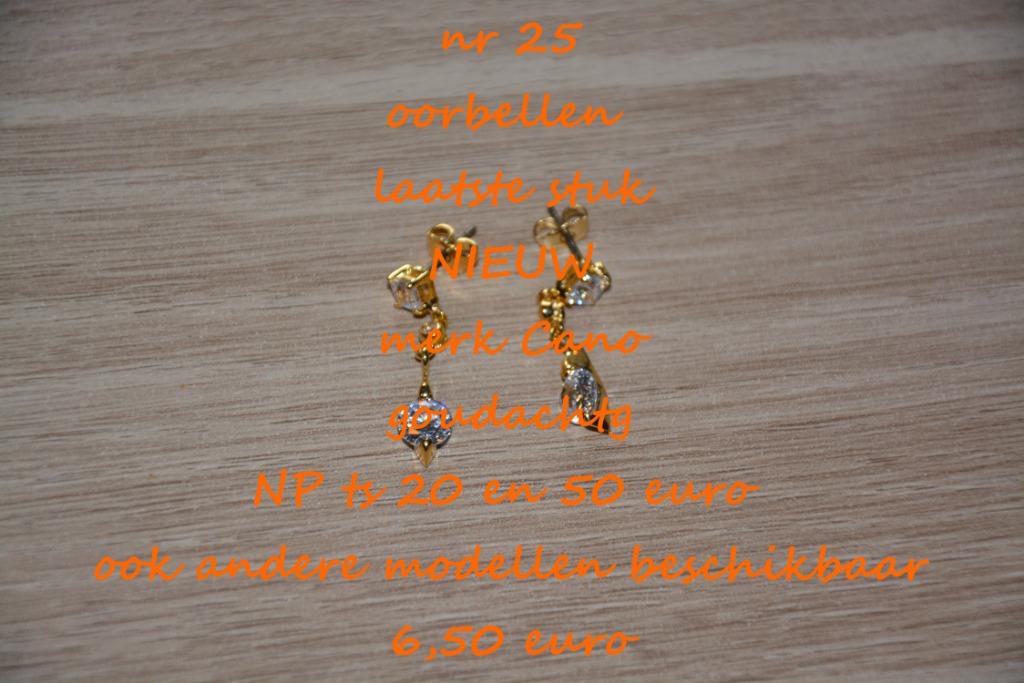 25. Bijou : boucles d'oreilles, NEUF, @DERNIÈRE PIÈCE@ expéd, Bijoux, Sacs & Beauté, Boucles d'oreilles, Blanc, Envoi, Neuf, Puces ou Clous