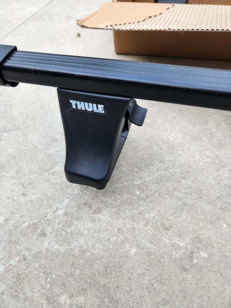 Thule dakdragers set, Auto diversen, Ophalen of Verzenden, Zo goed als nieuw
