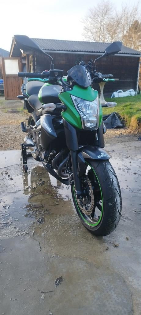 Kawasaki er6n parfait état