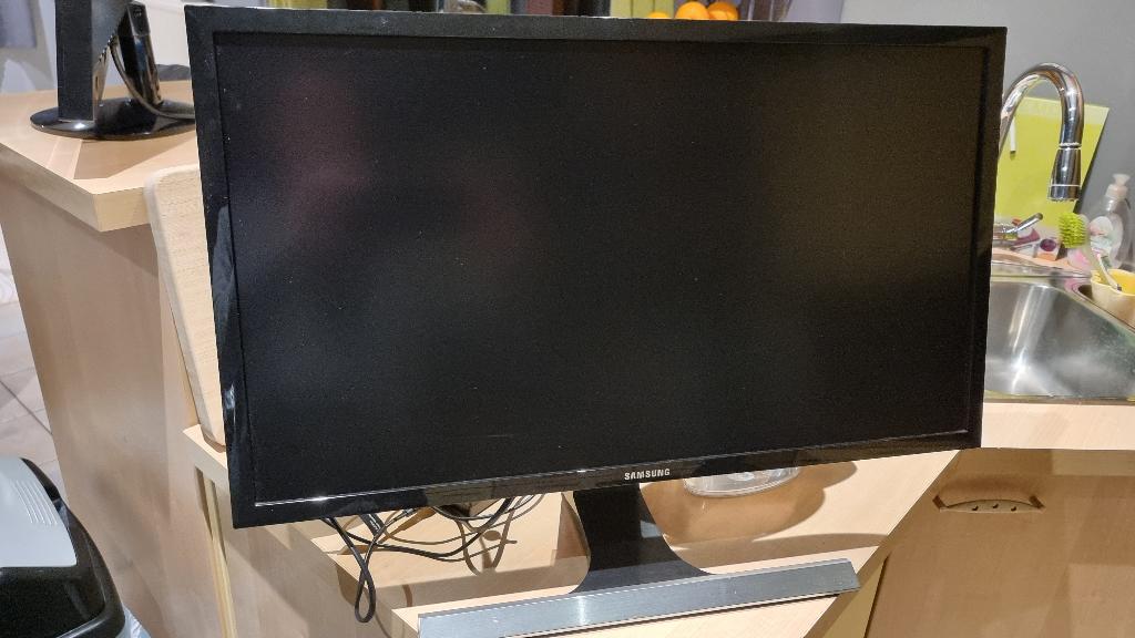 Ecran PC Samsung 71 cm (28"), Ophalen, Gebruikt, Minder dan 1 ms, Ultra HD (4K)