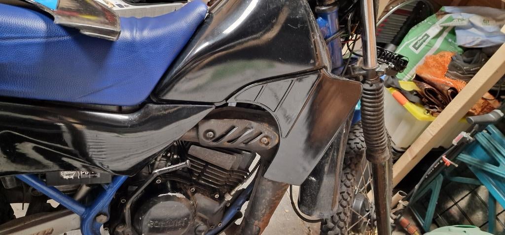 Nieuwe suzuki tsx tankkappen replica 3D geprint, Ophalen of Verzenden, Nieuw