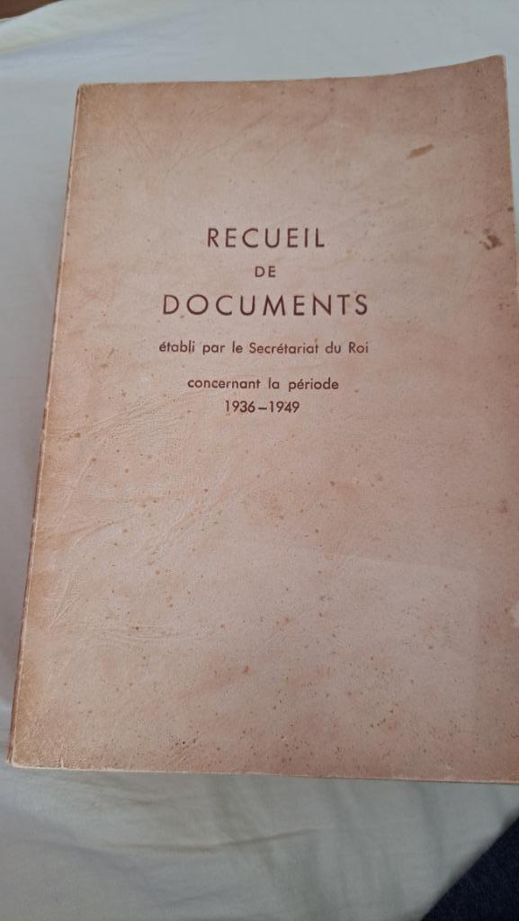 Livre Receuil documents 1936 1949, Enlèvement ou Envoi, Utilisé