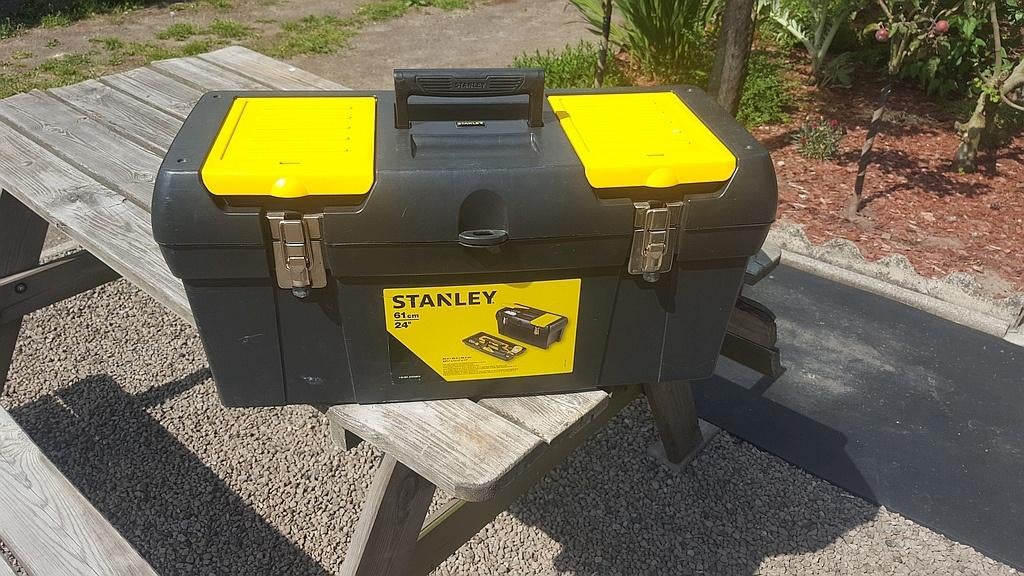 Stanley gereedschapskoffer, Ophalen, Gebruikt