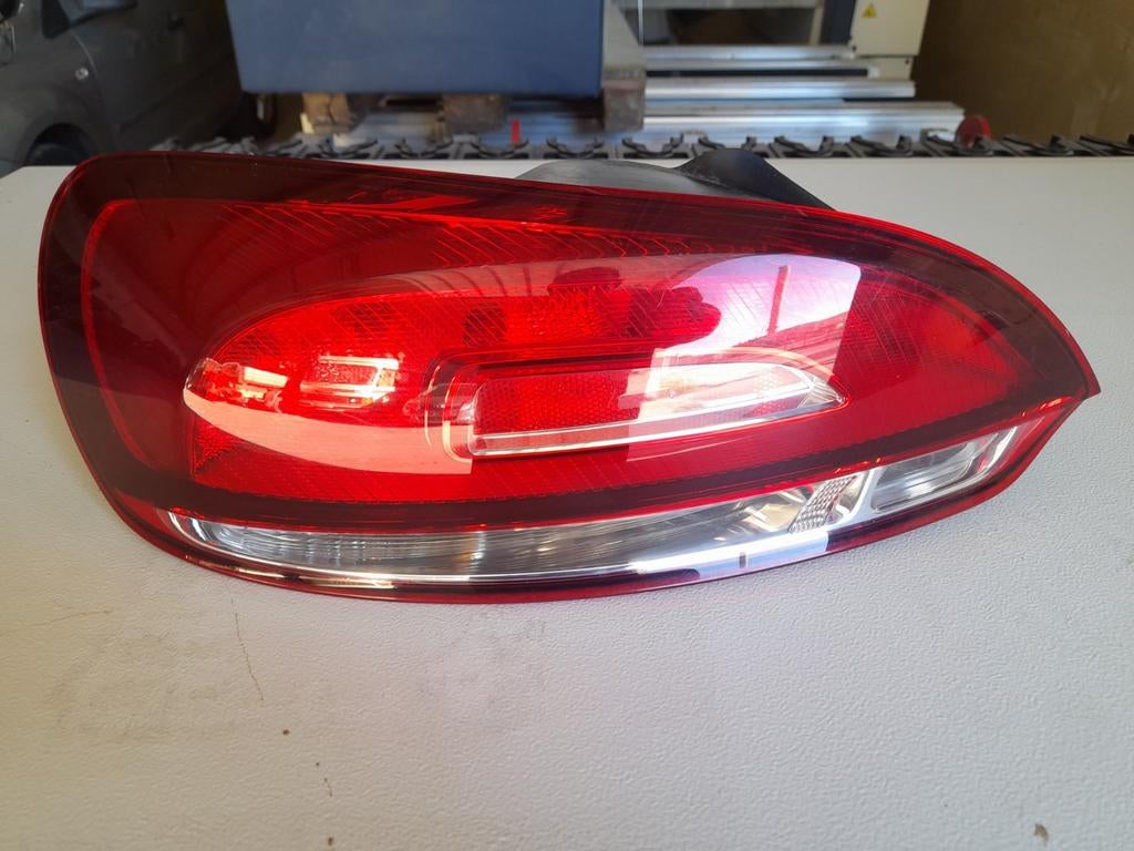 VOLKSWAGEN SCIROCCO 2012 LINKER achterlicht, Auto-onderdelen, Ophalen of Verzenden, Gebruikt, Volkswagen