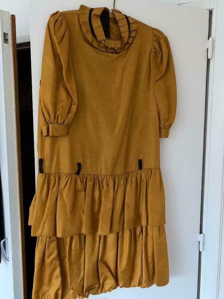 Cocktailjurk satijn (cognac), Ophalen, Maat 38/40 (M), Cocktailjurk