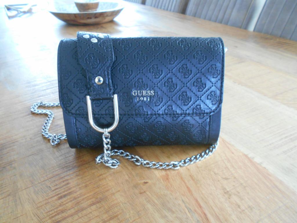 GUESS....neuf ...;joli sac en bandoulière, Bijoux, Sacs & Beauté, Sacs | Sacs Femme, Enlèvement ou Envoi, Neuf, Noir, Sac à bandoulière