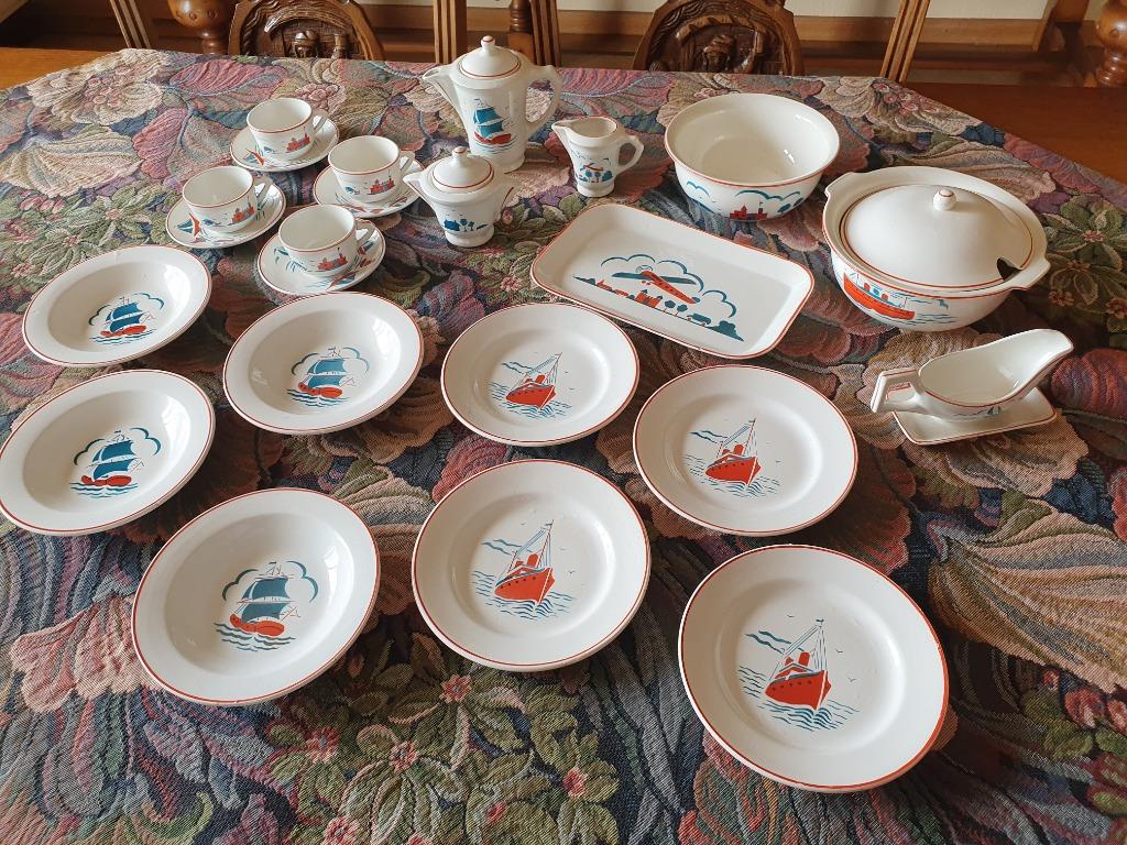 NIMY manufacture imperiale royale Belge porseleinen kinder/p, Antiek en Kunst, Ophalen