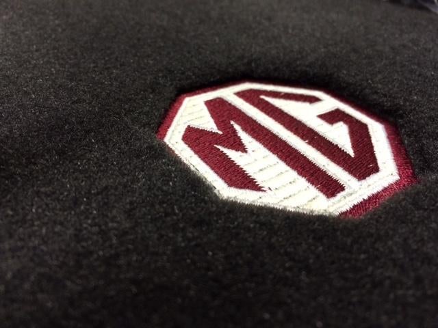 Ensemble de tapis avec logo couleur original MG MGF MG TF, Autos : Divers, Enjoliveurs, Neuf, Enlèvement ou Envoi