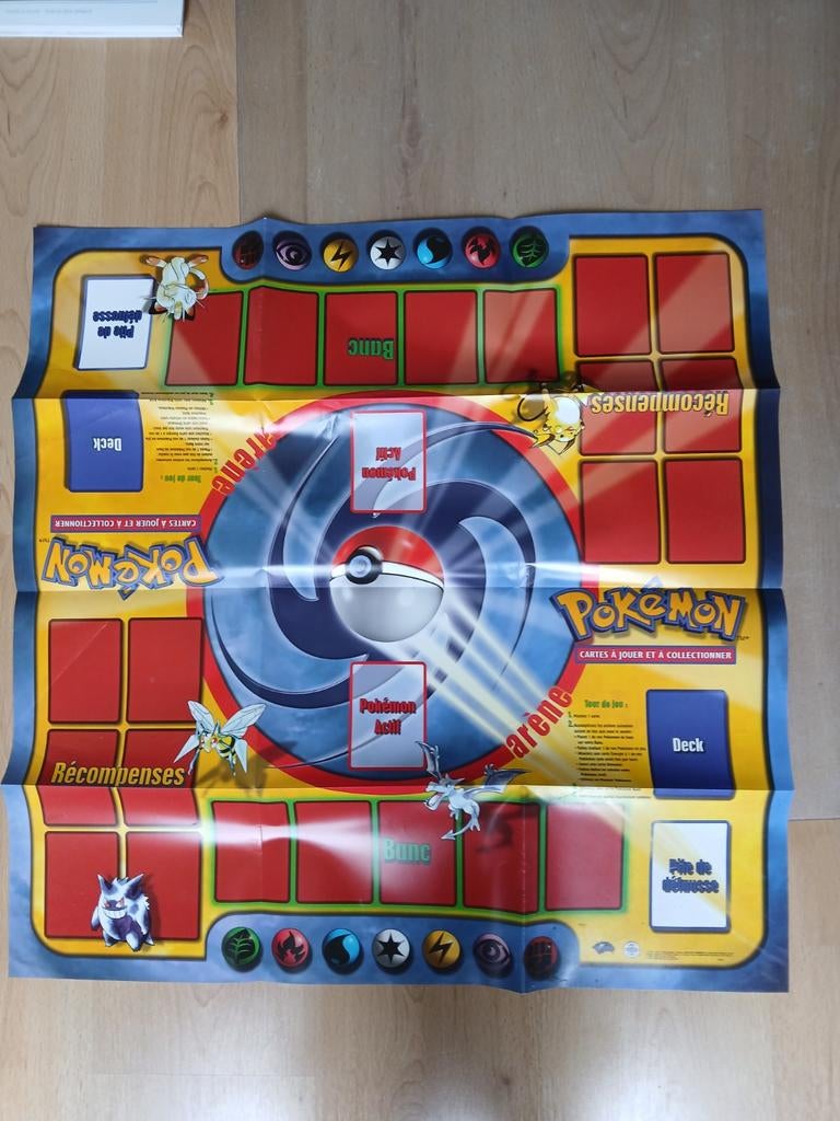 tapis de jeu papier Pokemon TCG (fr) Wizards of the coast, Ophalen of Verzenden, Gebruikt, Overige typen
