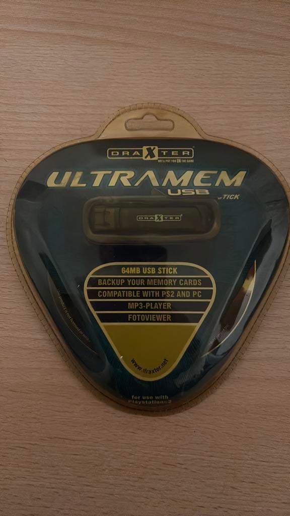 Retro PS2 Ultramem Stick Back-up ps2 save games, Games en Spelcomputers, Spelcomputers | Sony Consoles | Accessoires, Nieuw, PlayStation 2