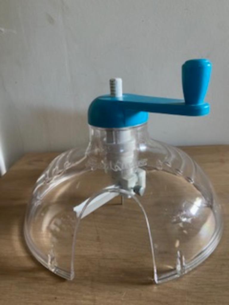 Découpeuse circulaire Foamwerks pour panneau de mousse, Enlèvement