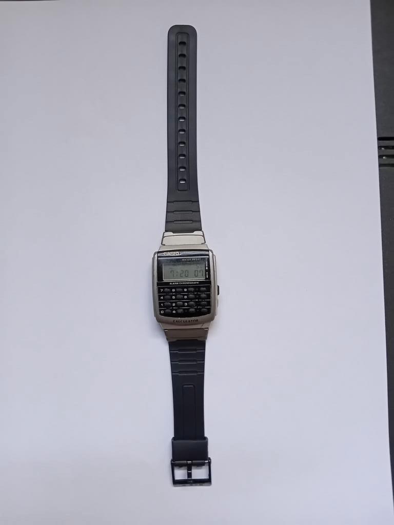 Ancienne Montre Casio calculatrice, Montre-bracelet, Casio, Enlèvement ou Envoi, Utilisé