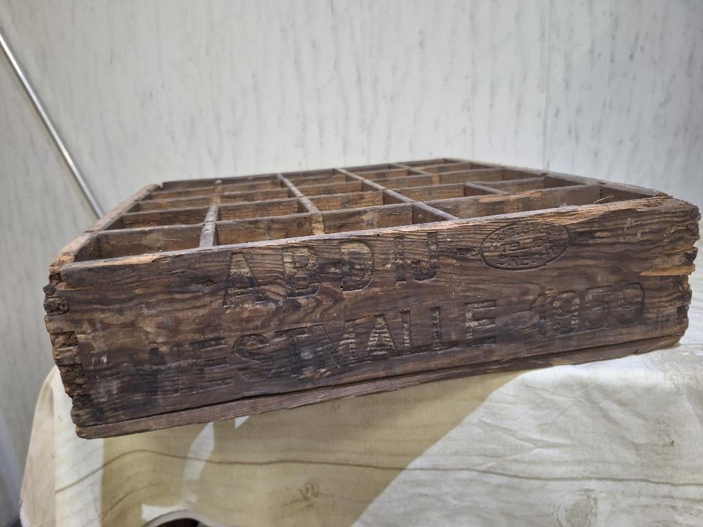 oude bierbak Abdij Westmalle, 1959, Ophalen of Verzenden