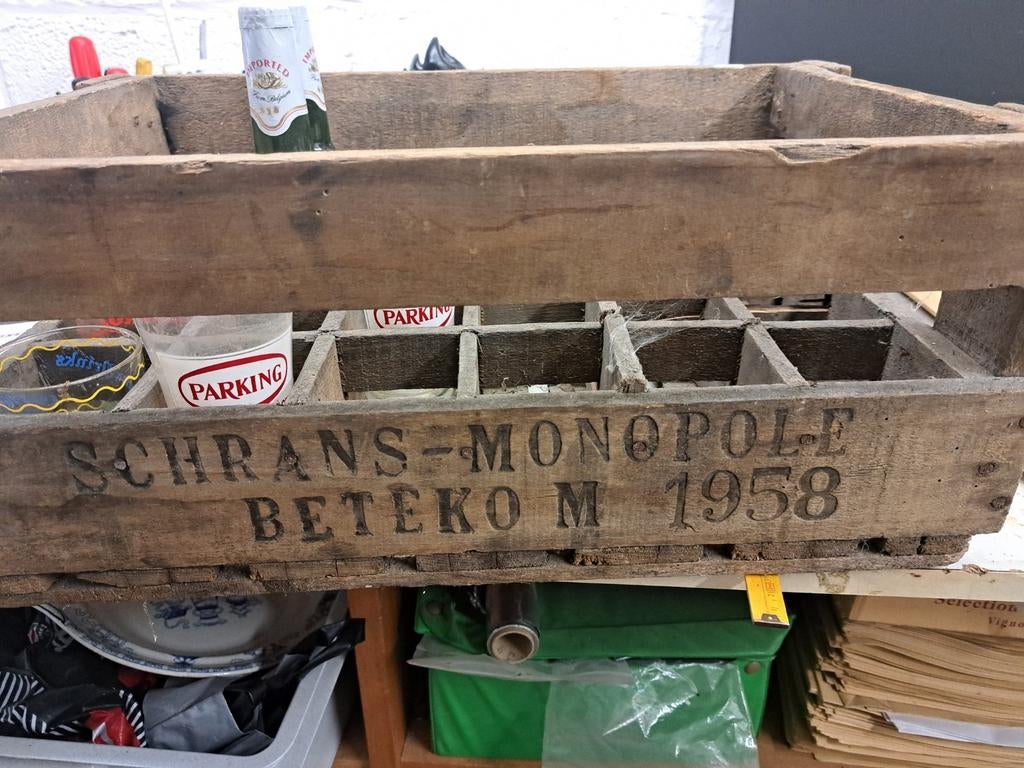 Houten bierbak 1958 Schrans- monopole  betekom, Huis en Inrichting, Ophalen of Verzenden, Zo goed als nieuw, Overige houtsoorten