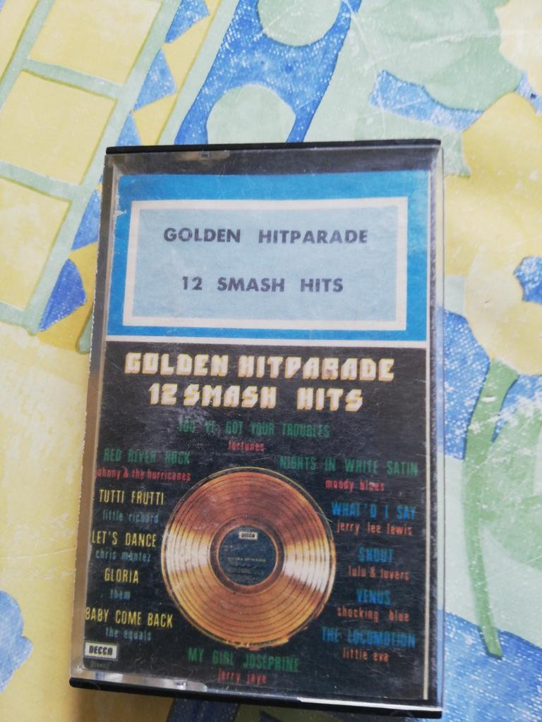 Cassette audio. Golden hit parade. 12 smash hits., Enlèvement ou Envoi, Comme neuf