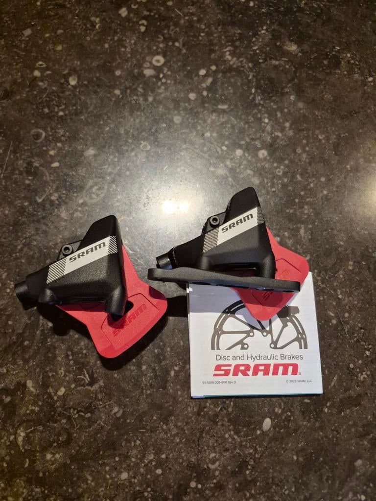 Sram remklauwen, Enlèvement, Neuf