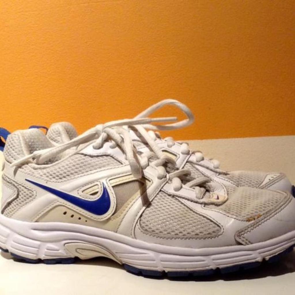 Baskets Nike femme p.36/23 cm, Enlèvement ou Envoi, Sneakers et Baskets, Nike, Porté