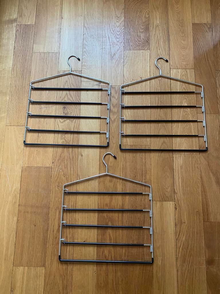 3 Meervoudige kleerhangers, Ophalen, Zo goed als nieuw, Metaal, Volwassenen