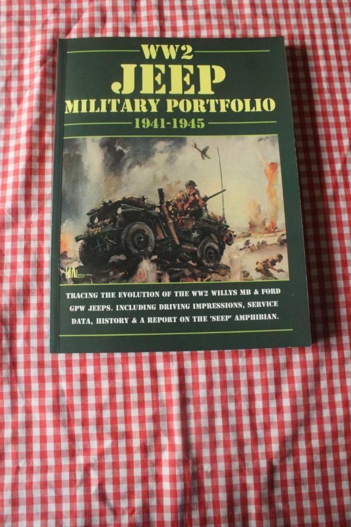WW2 Jeep Military Portfolio 1941-1945 - en anglais - TBE, Livres, Enlèvement ou Envoi, Deuxième Guerre mondiale, Comme neuf, Armée de terre