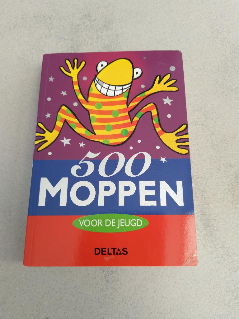 Boek '500 moppen voor de jeugd', Ophalen of Verzenden, Zo goed als nieuw, Moppen