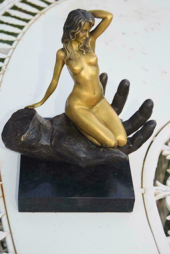 Statue en bronze signé sur socle en marbre, Enlèvement ou Envoi, Bronze