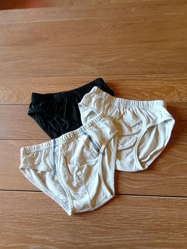 pak van 3 slips 134-140, Nacht- of Onderkleding, Gebruikt, Ophalen of Verzenden, Hema