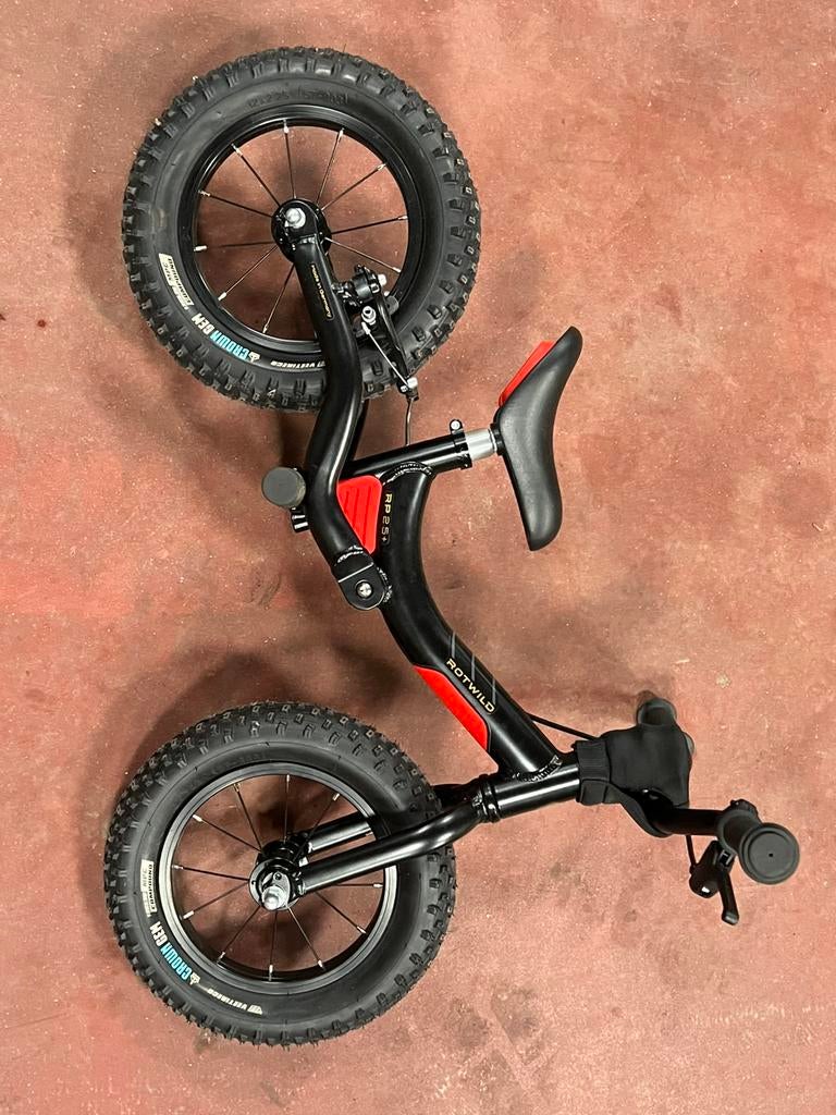 Loopfiets rotwild, Fietsen en Brommers, Ophalen, Zo goed als nieuw