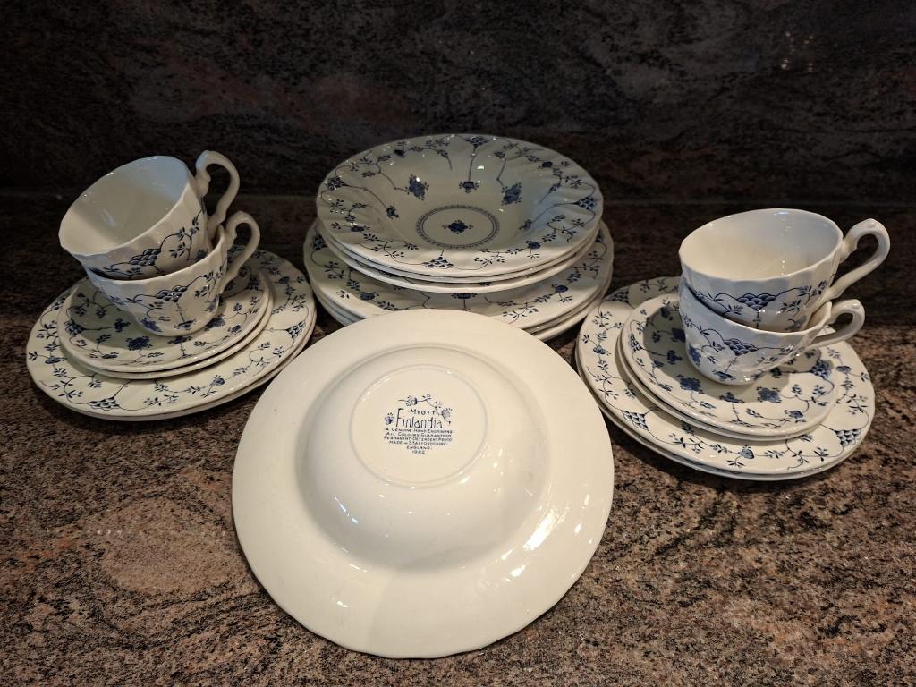 MYOTT Finlandia servies voor 4 personen, Service complet, Poterie, Comme neuf, Enlèvement