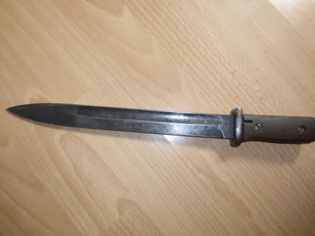 dolk gemaakt van bajonet Mauser 84/98 3e type wo2, Verzamelen, Verzenden, Landmacht, Mes of Dolk