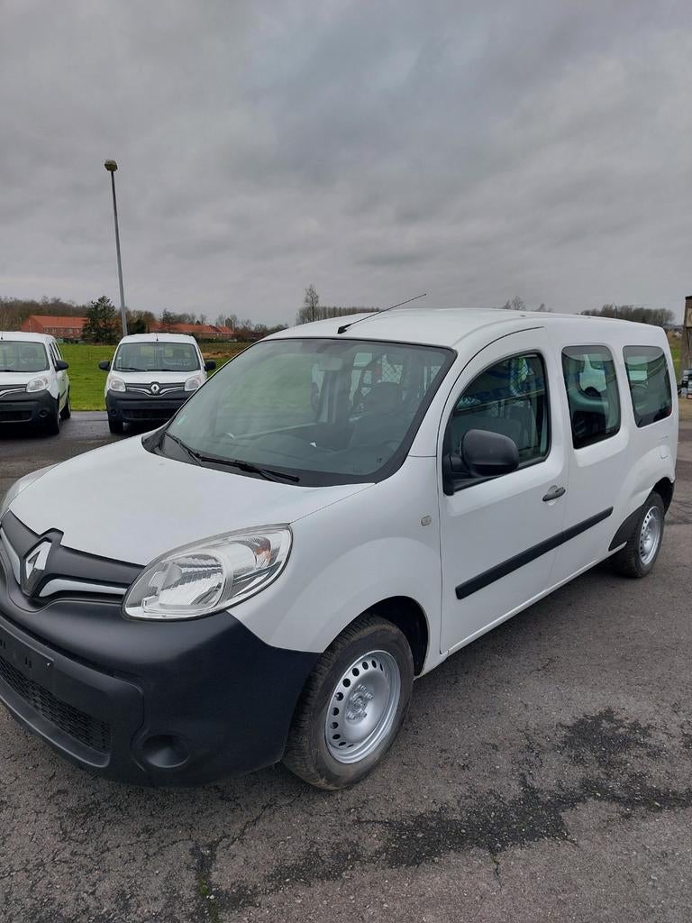 RENAULT KANGOO 1.5DCI Maxi BLUE 2020 EURO6D PR6500€ ex btw, Auto's, Bestelwagens en Lichte vracht, Voorwielaandrijving, Stof, Euro 6