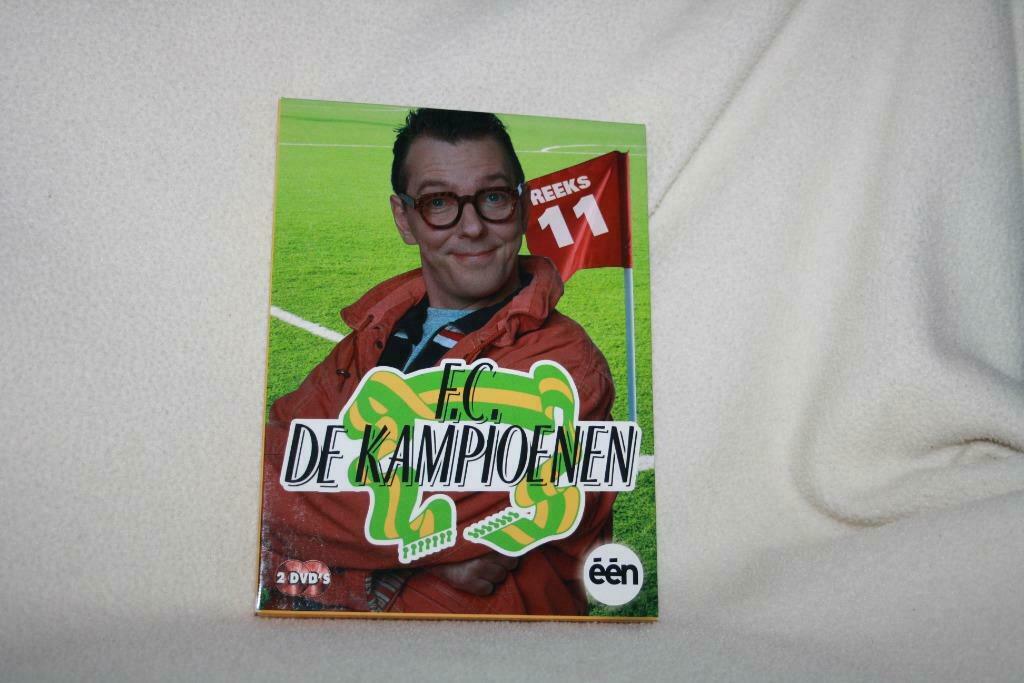 Nieuwstaat F.C DE KAMPIOENEN REEKS / SEIZOEN 11, CD & DVD, DVD | Comédie, Autres genres, Tous les âges, Enlèvement ou Envoi