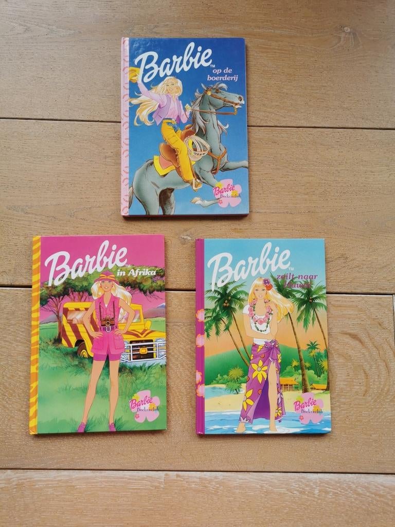 Oude barbie boekjes uit de barbie boekenckub reeks, Ophalen of Verzenden, Zo goed als nieuw