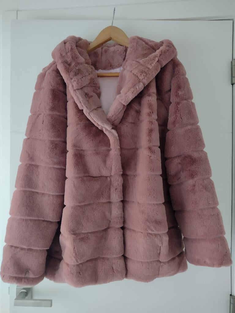 fluffy oudroze jas met kap mt M, Kleding | Dames, Ophalen of Verzenden