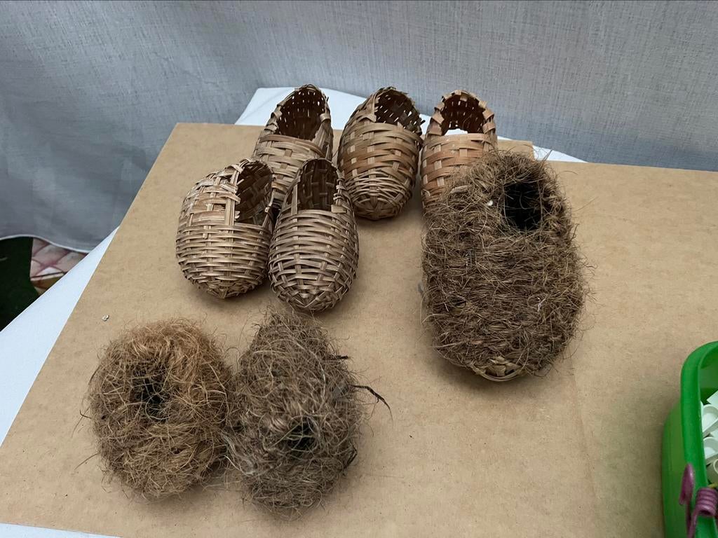 Nid en osier ou coco pour oiseaux exotiques, Animaux & Accessoires, Comme neuf