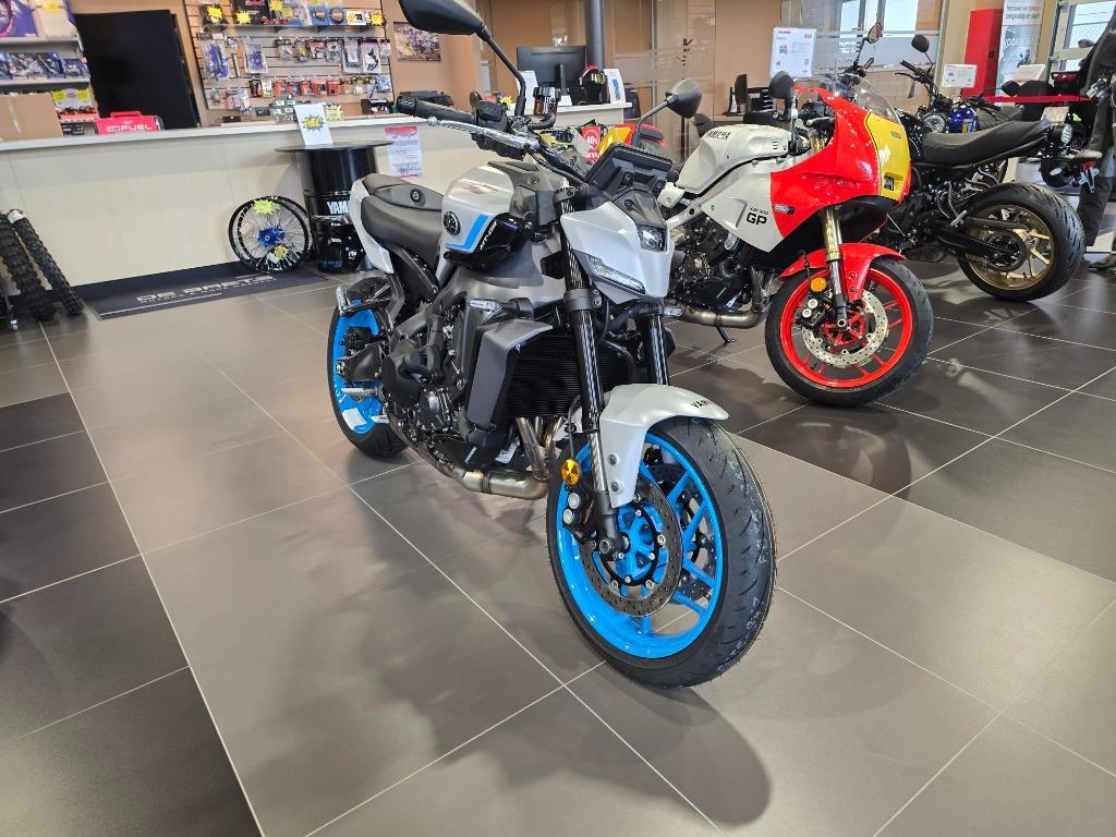 Yamaha MT09 Y-AMT, Motos, Motos | Yamaha, Permis Moto A, Entreprise, Plus de 35 kW, 3 cylindres