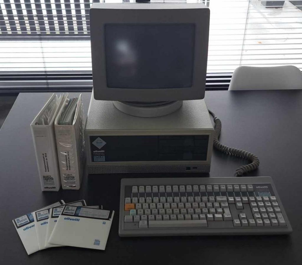 Olivetti M24 met toebehoren, Computers en Software, Ophalen of Verzenden