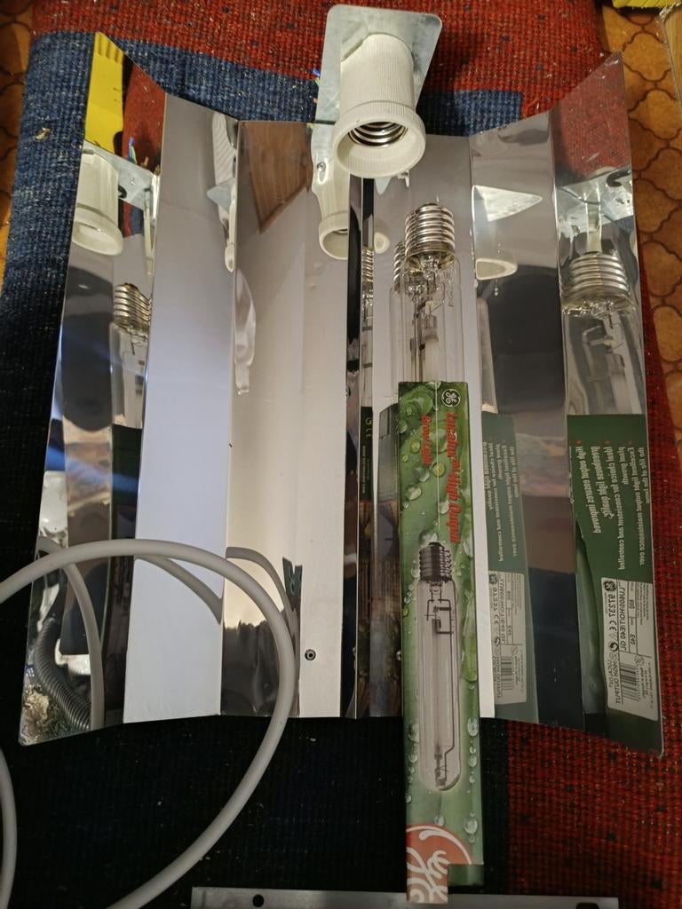 Lamp kweken groenten en planten, Ophalen