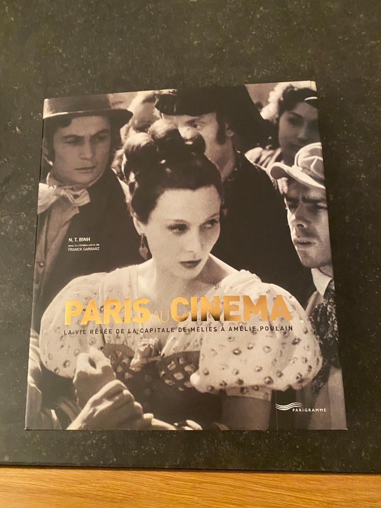 « Paris au cinéma »  La vie rêvée de la Capitale, Enlèvement ou Envoi, Comme neuf